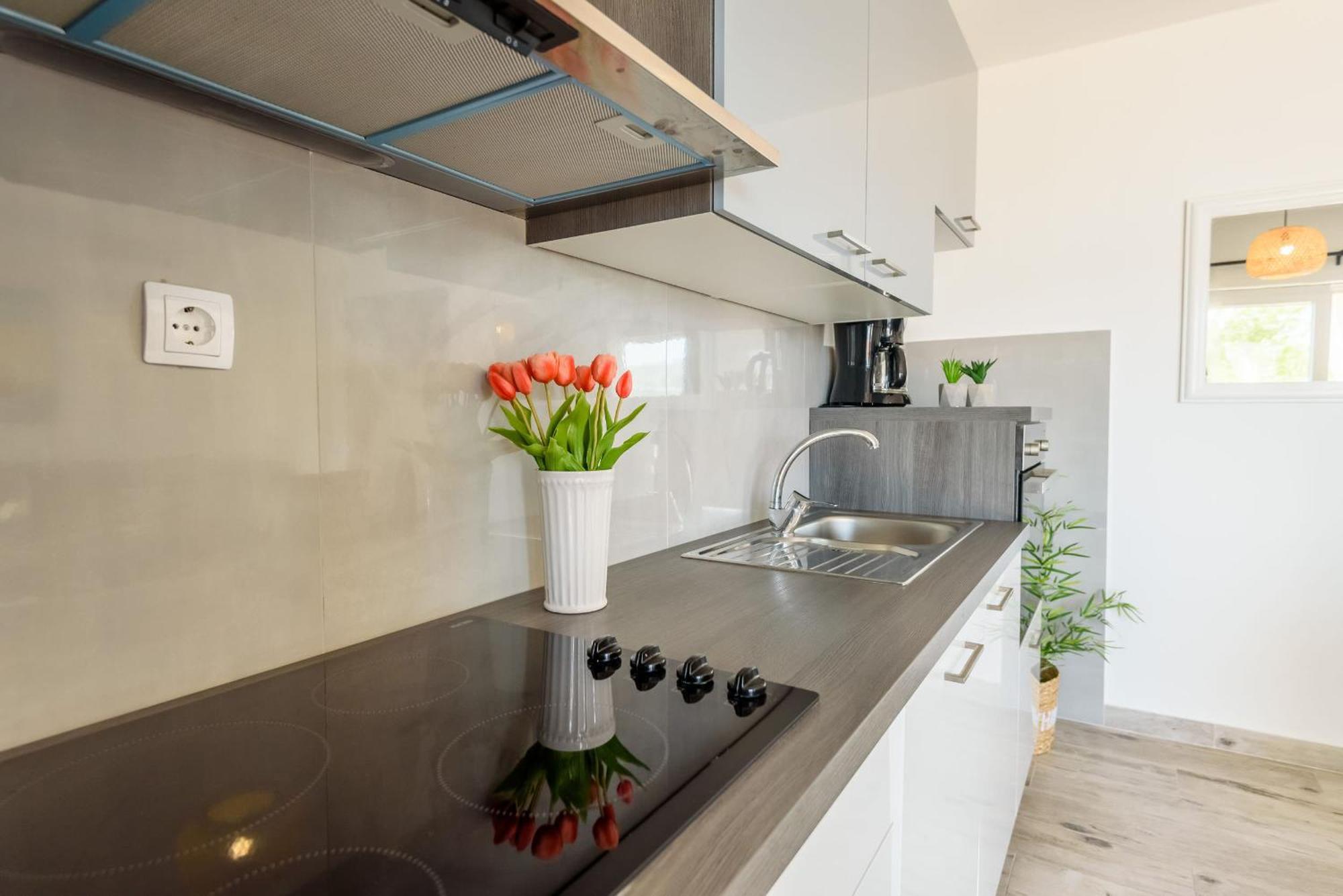 Apartments Morska Vila Komarna Kültér fotó